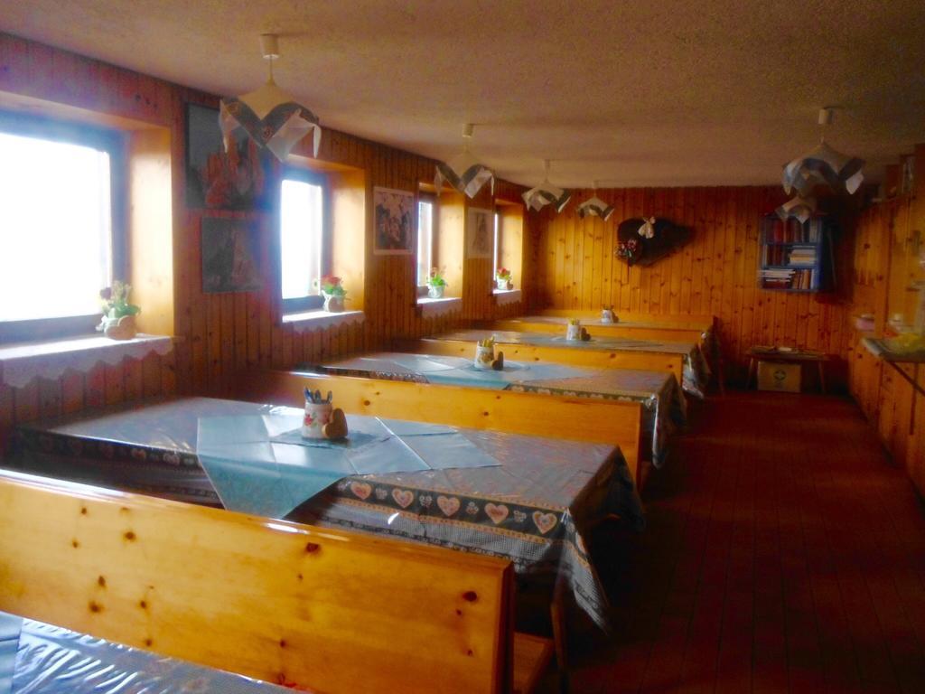 Hôtel Rifugio Velo Della Madonna à San Martino Di Castrozza Extérieur photo