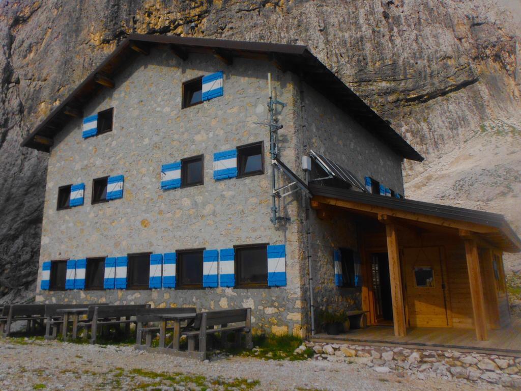 Hôtel Rifugio Velo Della Madonna à San Martino Di Castrozza Extérieur photo